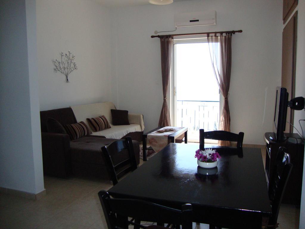 Fantasia Apartment Lakones Luaran gambar
